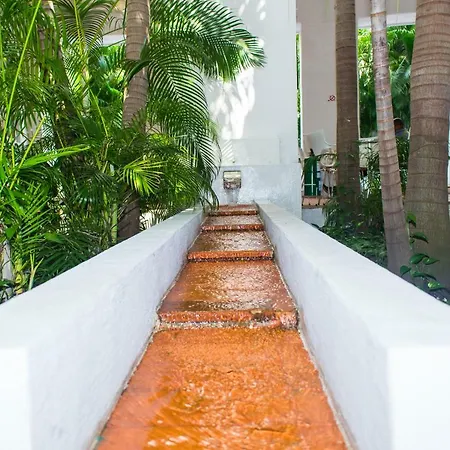 Hostal Casa Escallon *