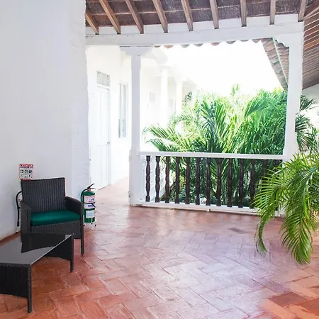 Hostel Casa Escallon *